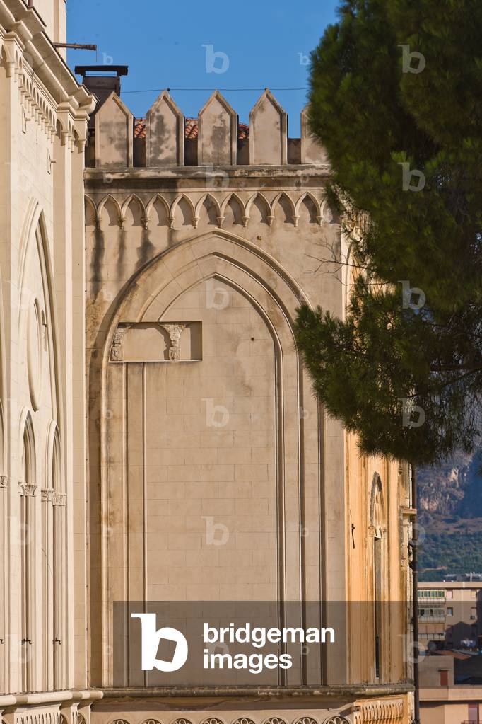 The South West side: architectural detail, The Royal Palace or Palazzo dei Normanni (Palace of the Normans), Palermo, Sicily, Italy (photo)