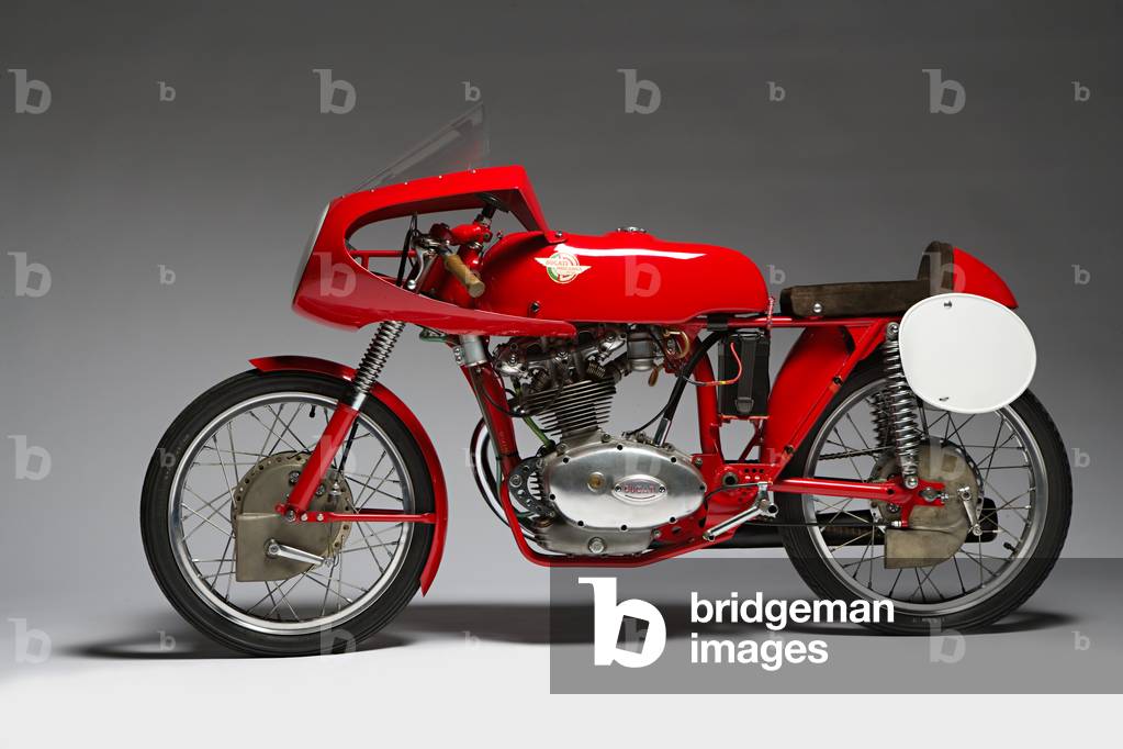 Classic Motorbike Ducati 125 Bialbero Gran Premio (photo)