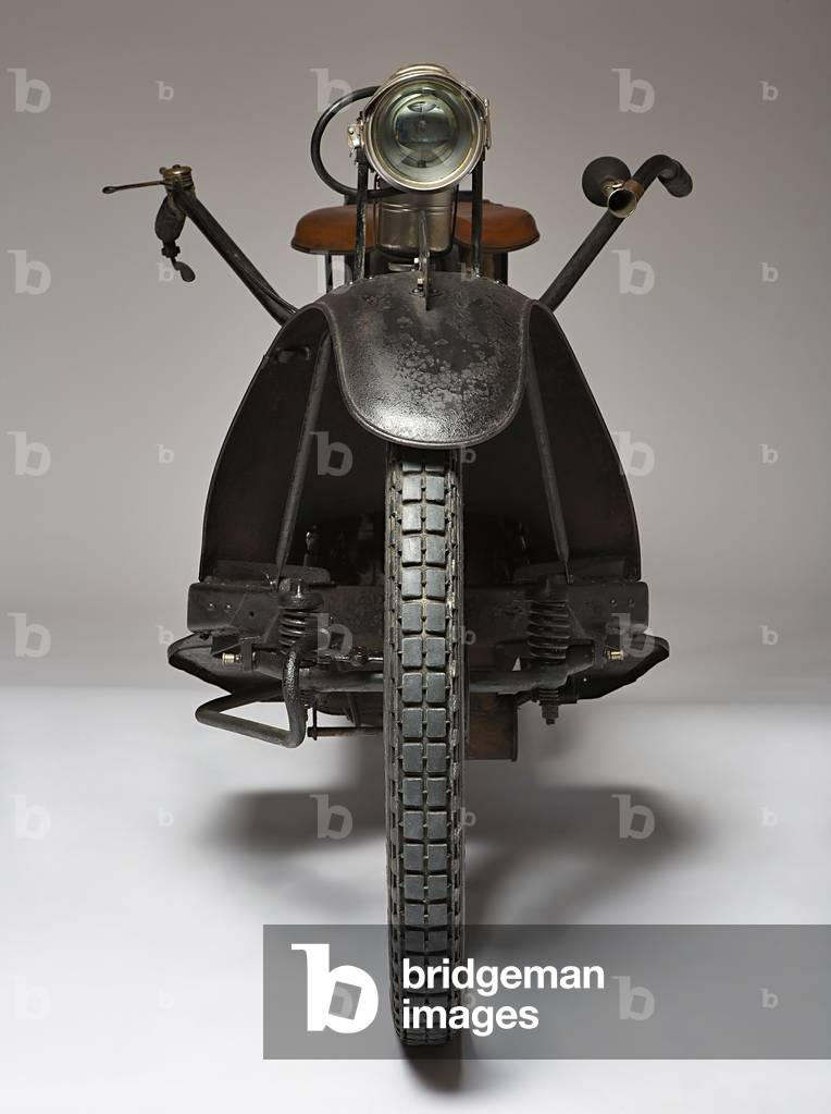 Classic Motorbike NER-A-CAR Model A, Scooter (photo)