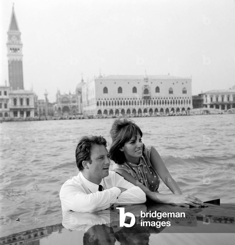 THE ACTOR FRANCO INTERLENGHI WITH HIS WIFE THE ACTRESS ANTONELLA LUALDI - VENICE - 1953