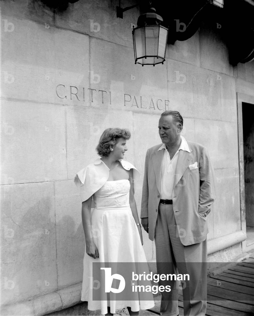 THE WRITER JOHN GUNTHER WITH HIS WIFE JEANE IN VENICE - 1950