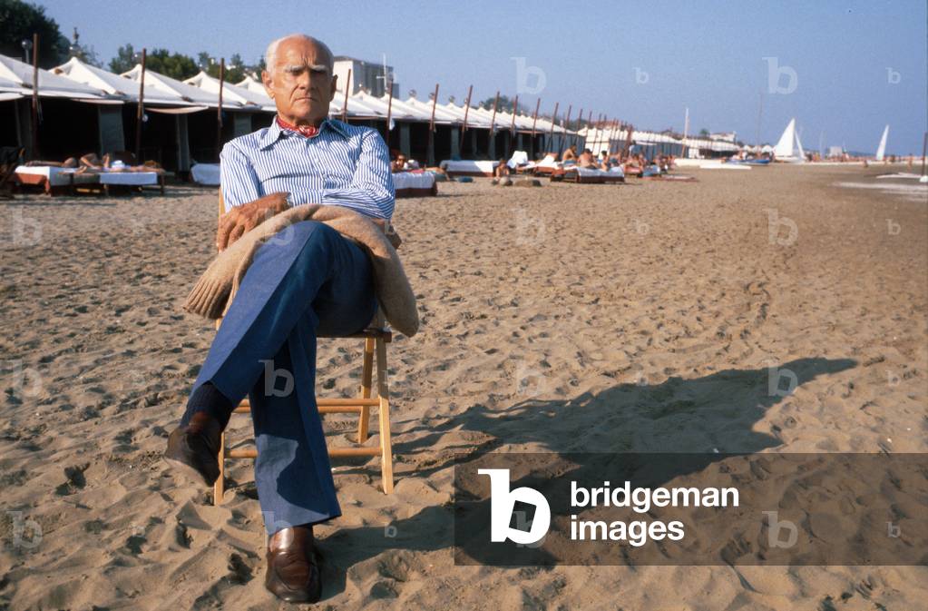 Portrait of the writer Alberto moravia (1907-1990) in 1984.Lido of Venice