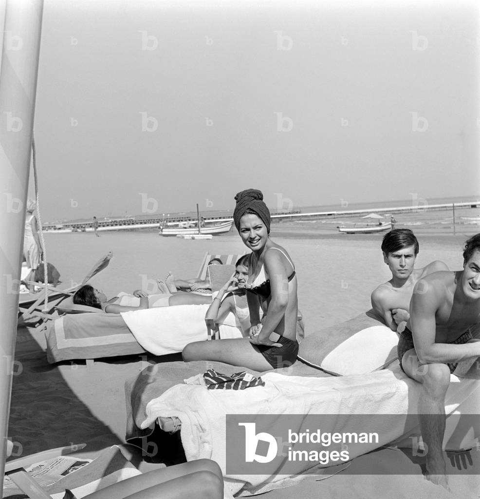 THE PRINCESS IRA FURSTENBERG AT VENICE LIDO BEACH - 1965
