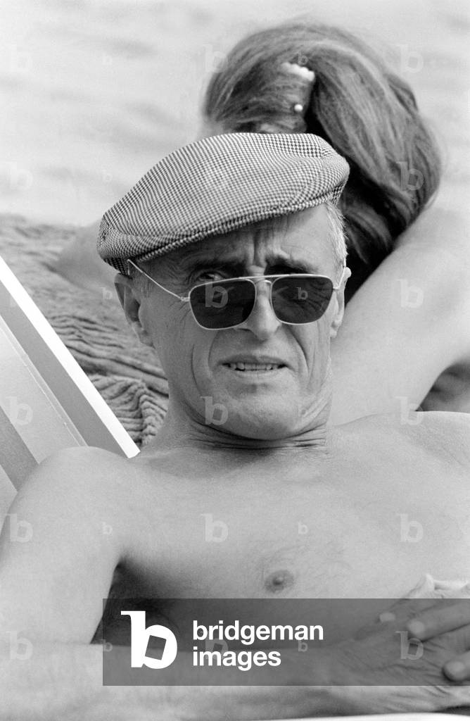 THE DIRECTOR RENE CLAIR ON THE VENICE LIDO BEACH - 1964