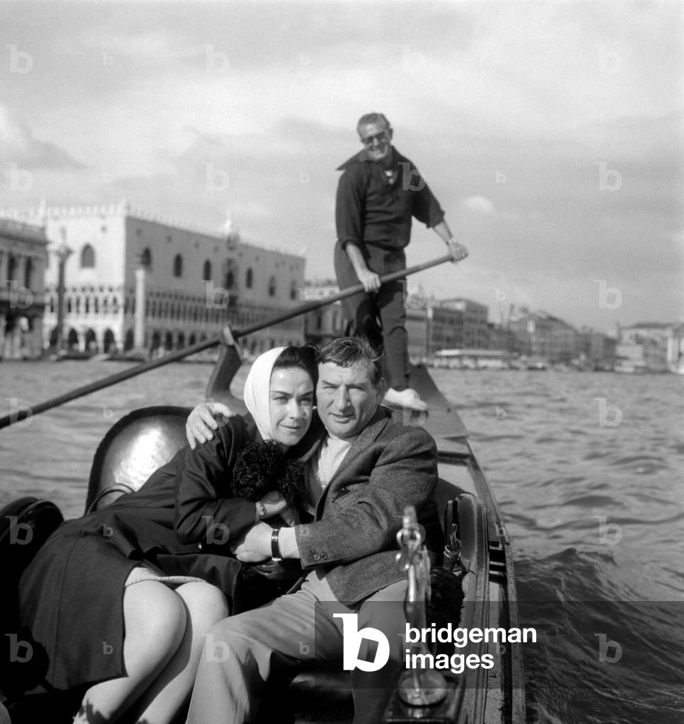 THE ACTOR AND SINGER RENATO RASCEL WITH LEE REMICK IN VENICE - 195?
