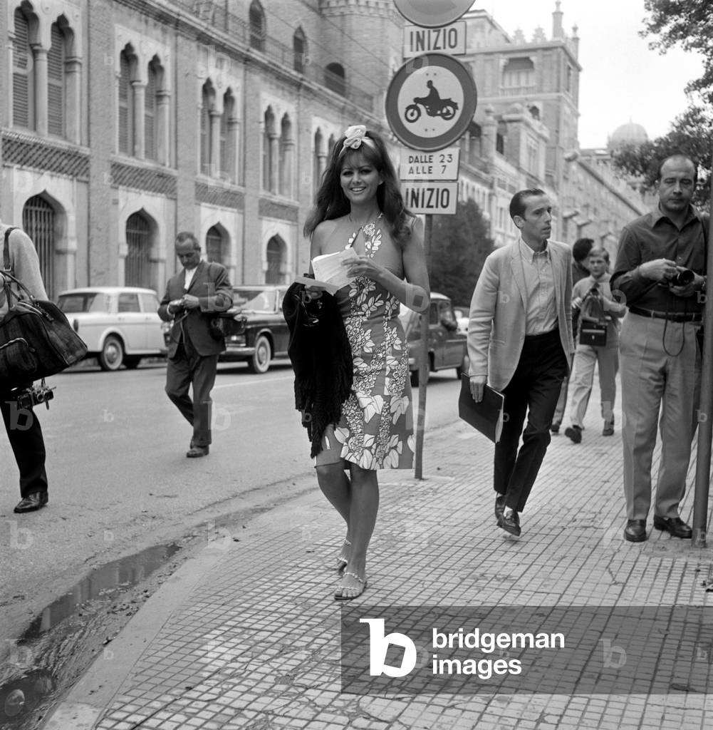 THE ACTRESS CLAUDIA CARDINALE AT THE INTERNATIONAL FILM FESTIVAL IN VENICE LIDO - 1965