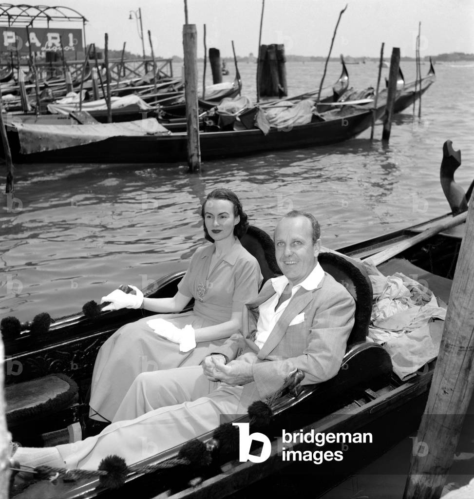 THE PUBLISHER GEORGE Randolph HEARST WITH HIS WIFE IN VENICE - 195?