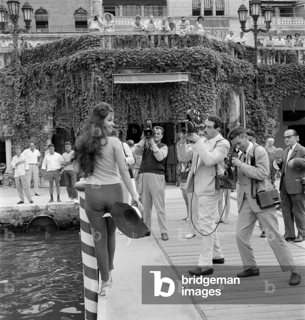THE ACTRESS CHELO ALONSO AT THE INTERNATIONAL FILM FESTIVAL IN VENICE LIDO - 1959