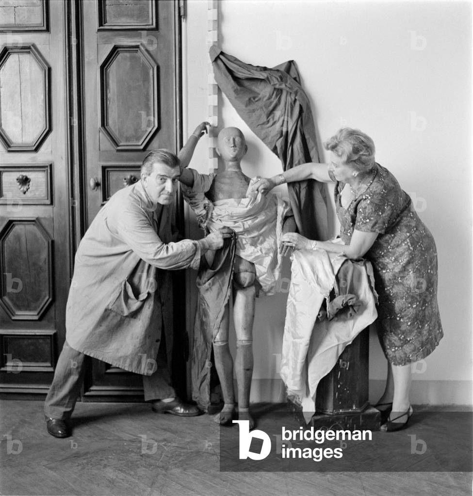 THE PAINTER GREGORIO SCILTIAN AT HIS STUDIO IN VENICE - 1968