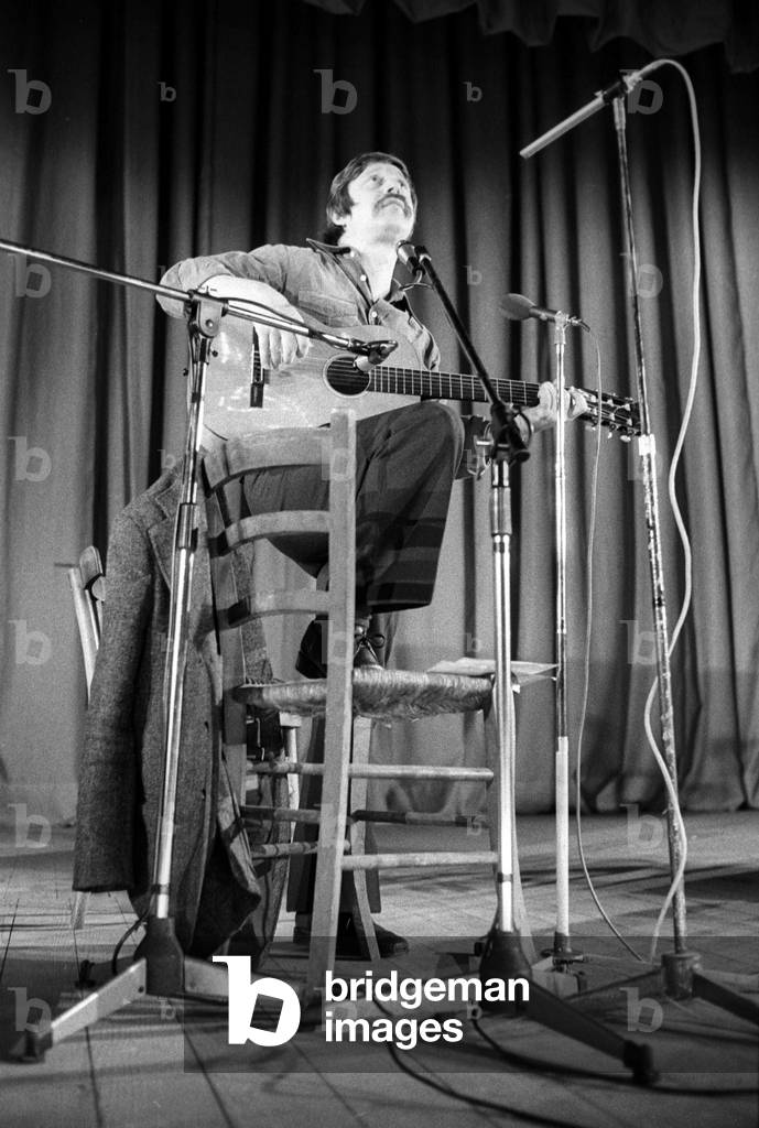 Portrait of the German composer Wolf Biermann in 1977
