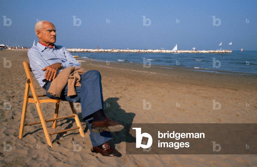 Portrait of the writer Alberto moravia (1907-1990) in 1984. Lido of Venice