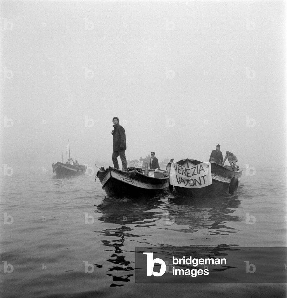PROTESTS AGAINST THE HIGH TIDE IN VENICE - 1970