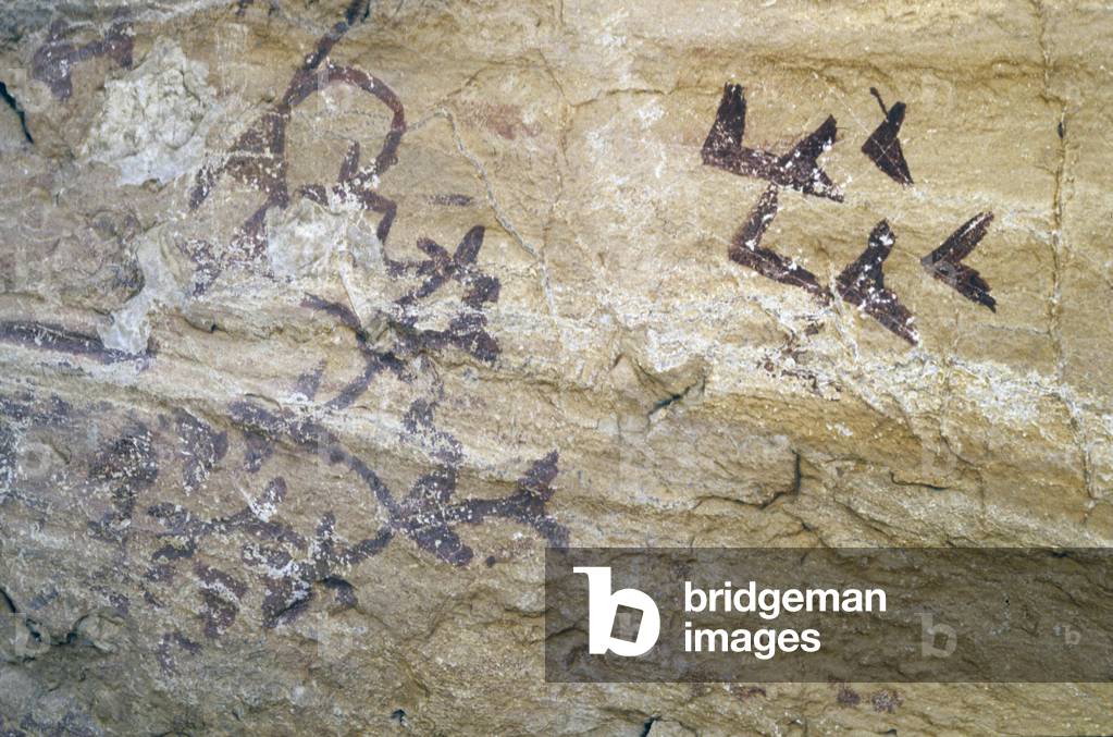 Los Letreros Cave, Near Velez Blanco, Andalucia, 4000 BC, Cave paintings of birds (photo)
