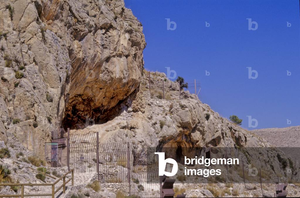 Los Letreros Cave, Near Velez Blanco, Andalucia, 4000 BC, Cave paintings of birds (photo)