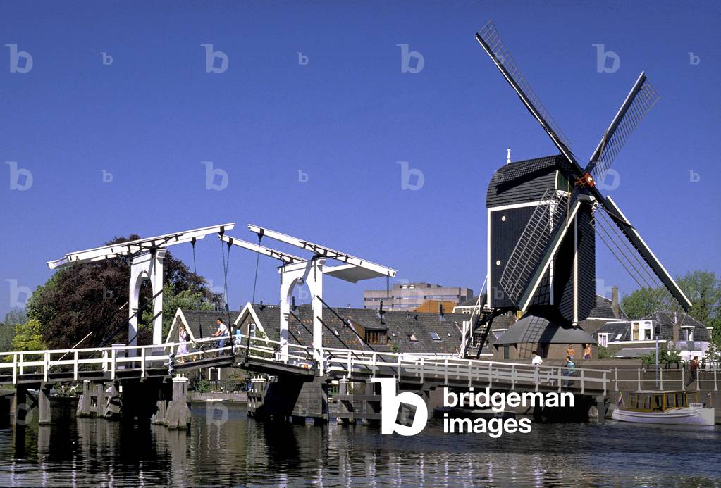 HOLLANDS: LEIDEN: Bridge Rembrandt