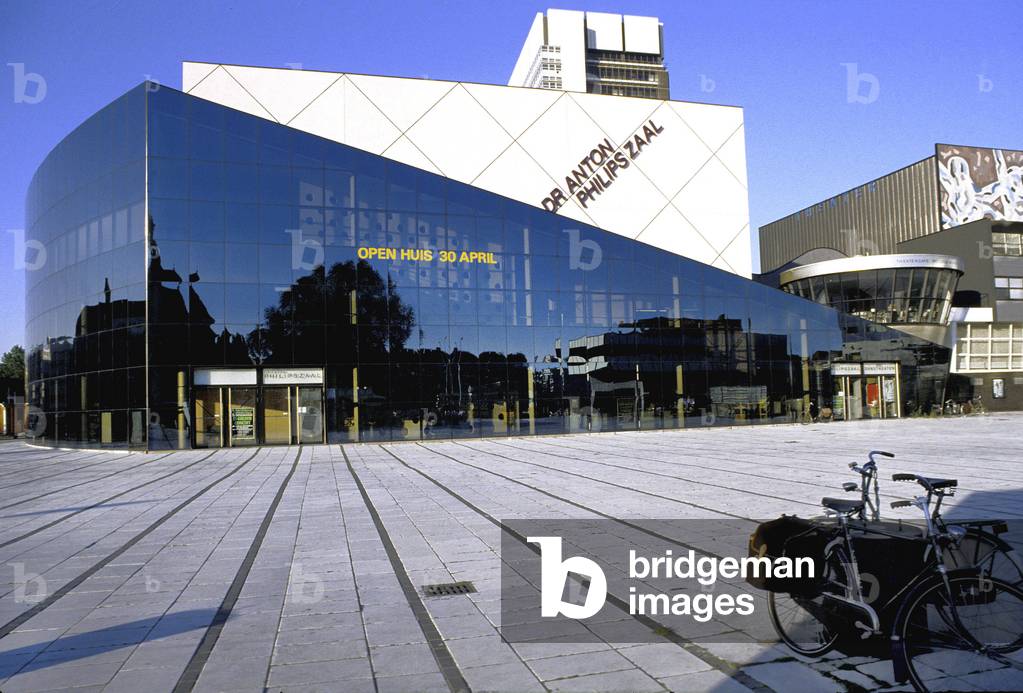 HOLAND: THE HAGUE: Opera Philips Hall