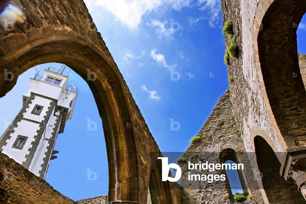 Finistere Nord - Pointe de St.Mathieu - lighthouse and abbey