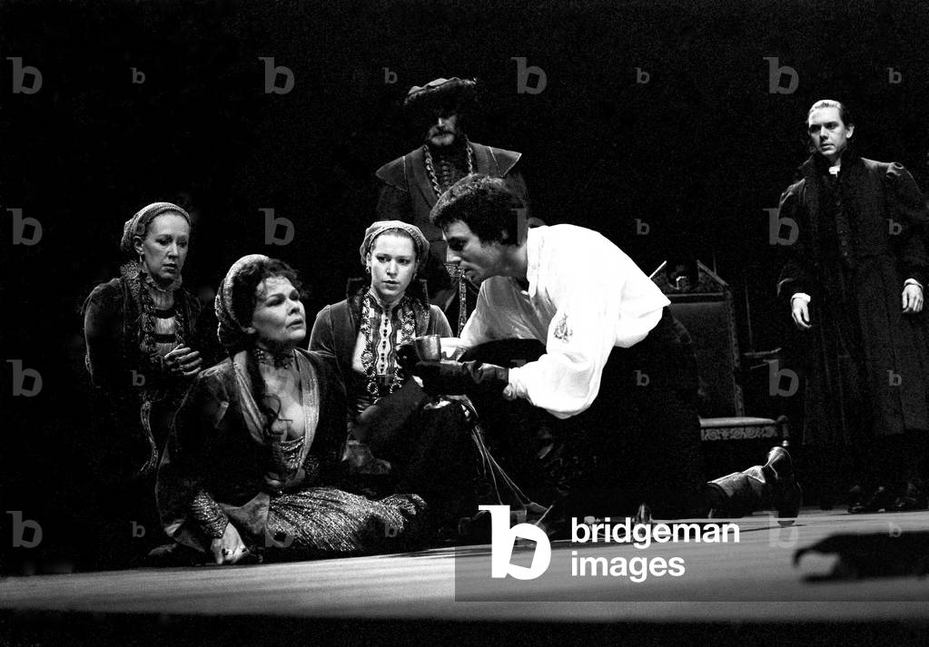 Hamlet with Daniel Day Lewis and Judi Dench