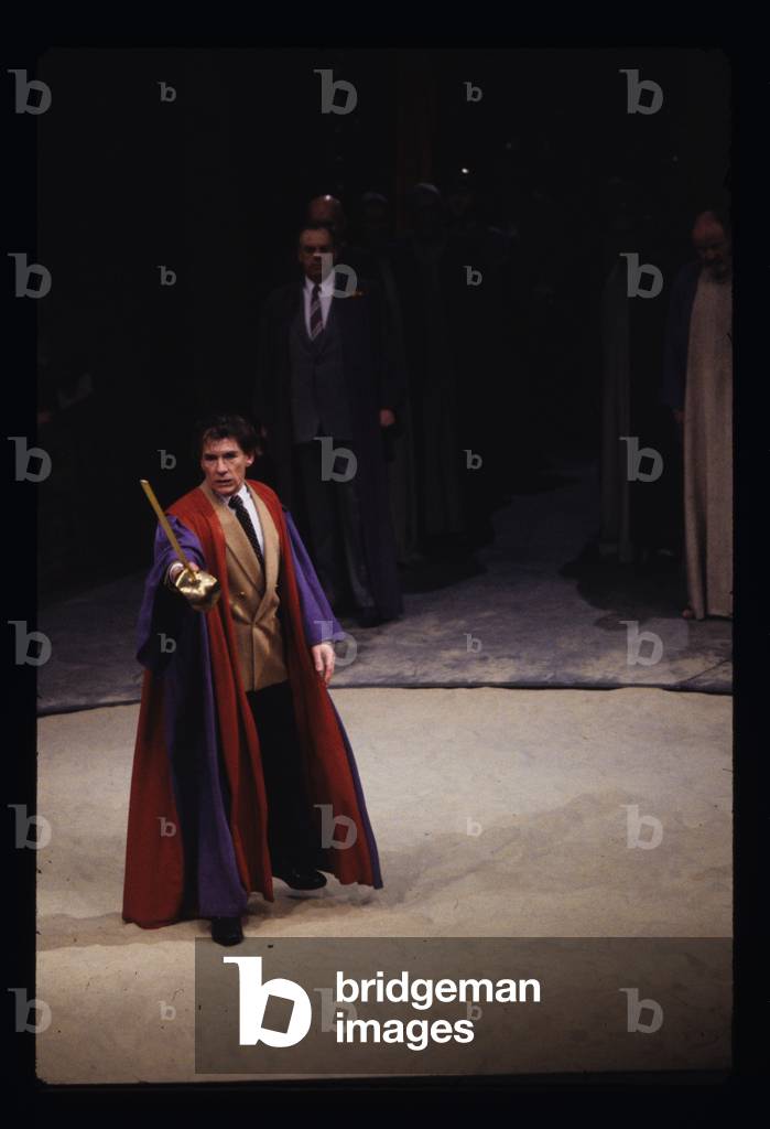 Coriolanus by William Shakespeare