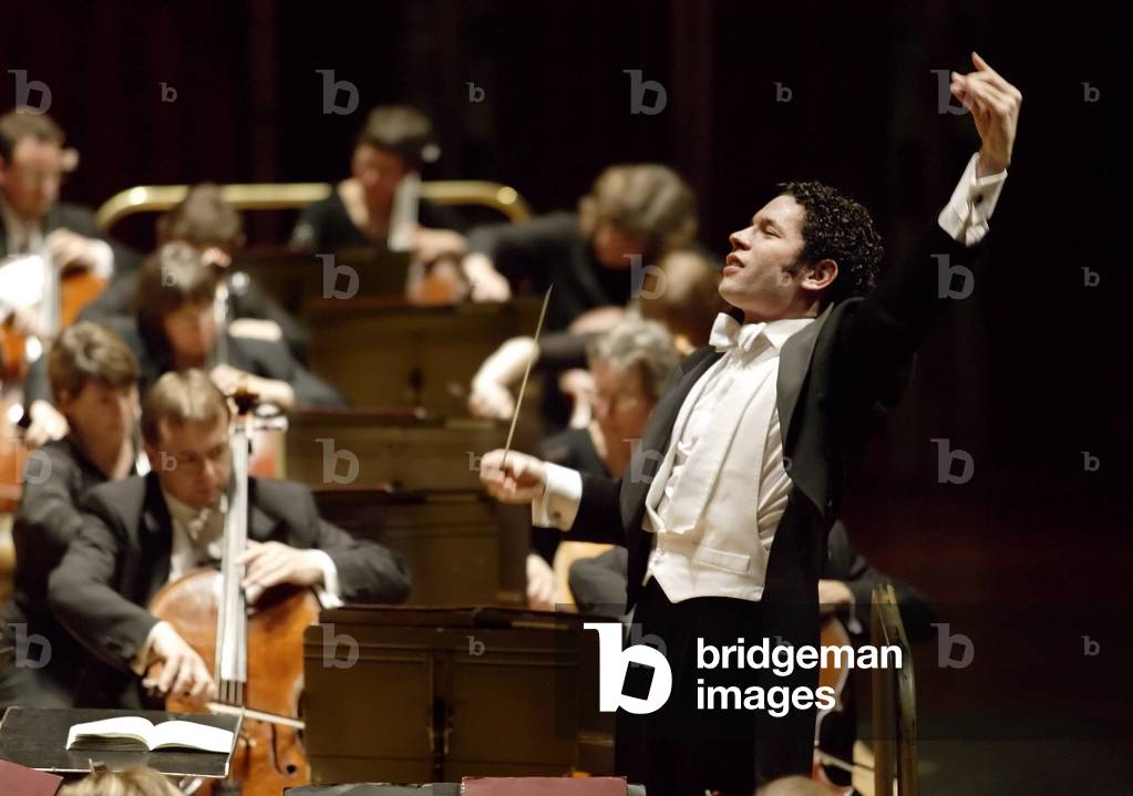 Gustavo Dudamel conducting the
