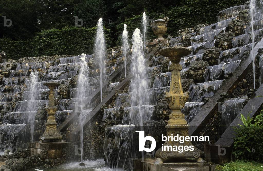 Versailles/Chateau de Louis XIV/Garden a la francaise created by Andre le Notre/Great Waters/Grove of the Ballroom/Versailles/Yvelines/France/UNESCO class site