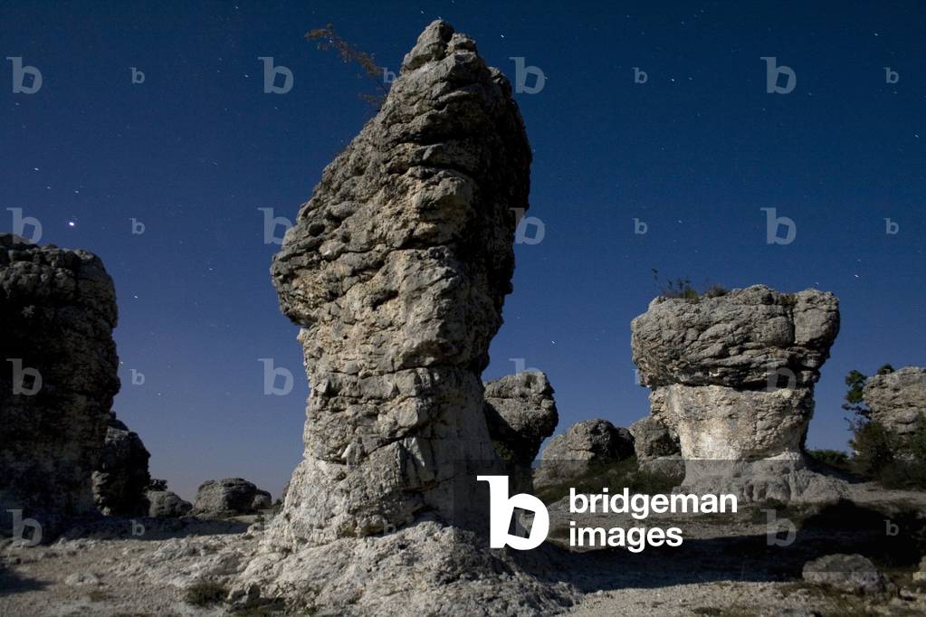 Rochers des Mourres/Chaos/Forcalquier/Alps of Haute Provence/Provence Alpes Cote d'Azur/France