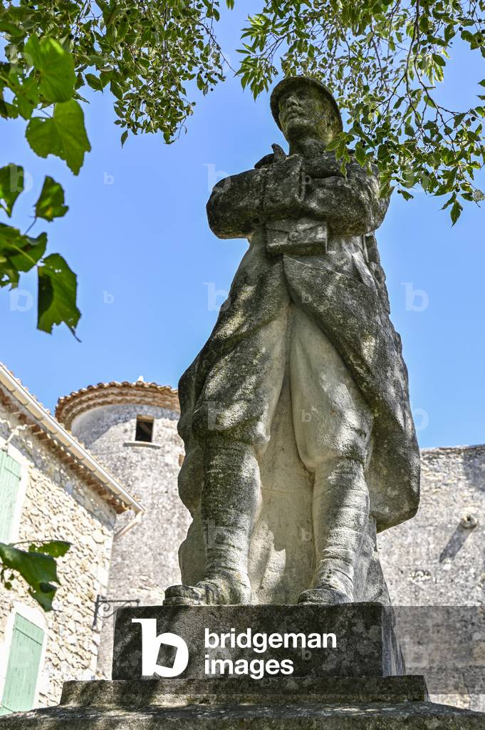 Lussan/Monument to the Dead/Gard