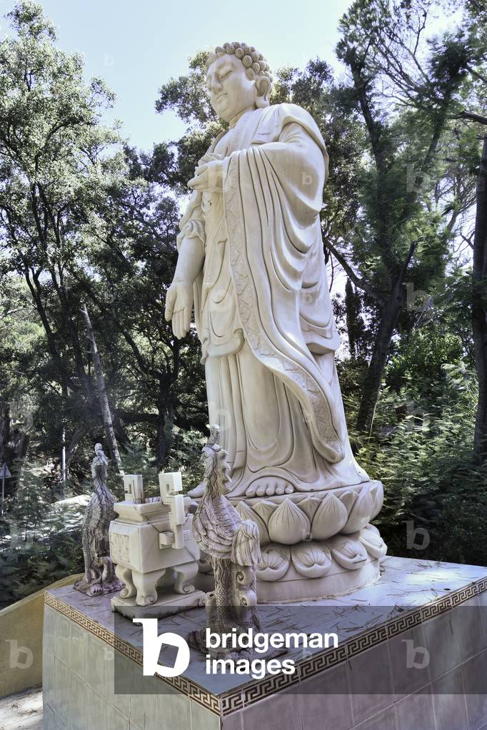 Buddhist pagoda Hung Hien Tu, Frejus, Var (photo)