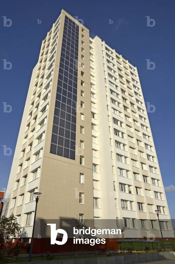 Solar panel on building/Choisy le Roi/Val de Marne/Ile de France/France