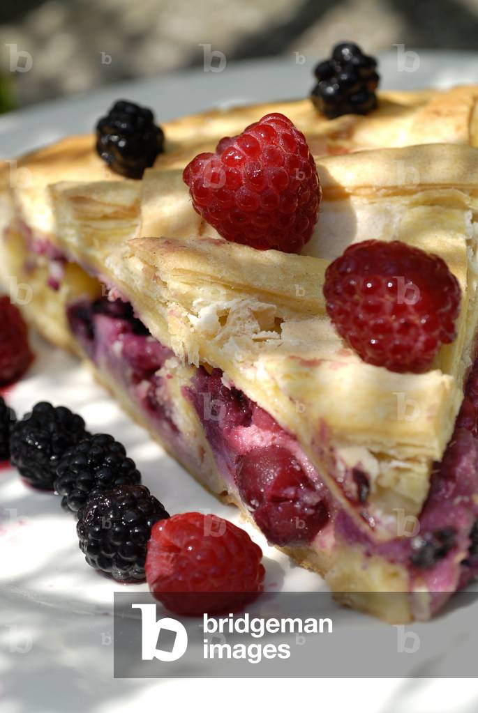 Immagine di Fotografia "Torta di frutta rossa "