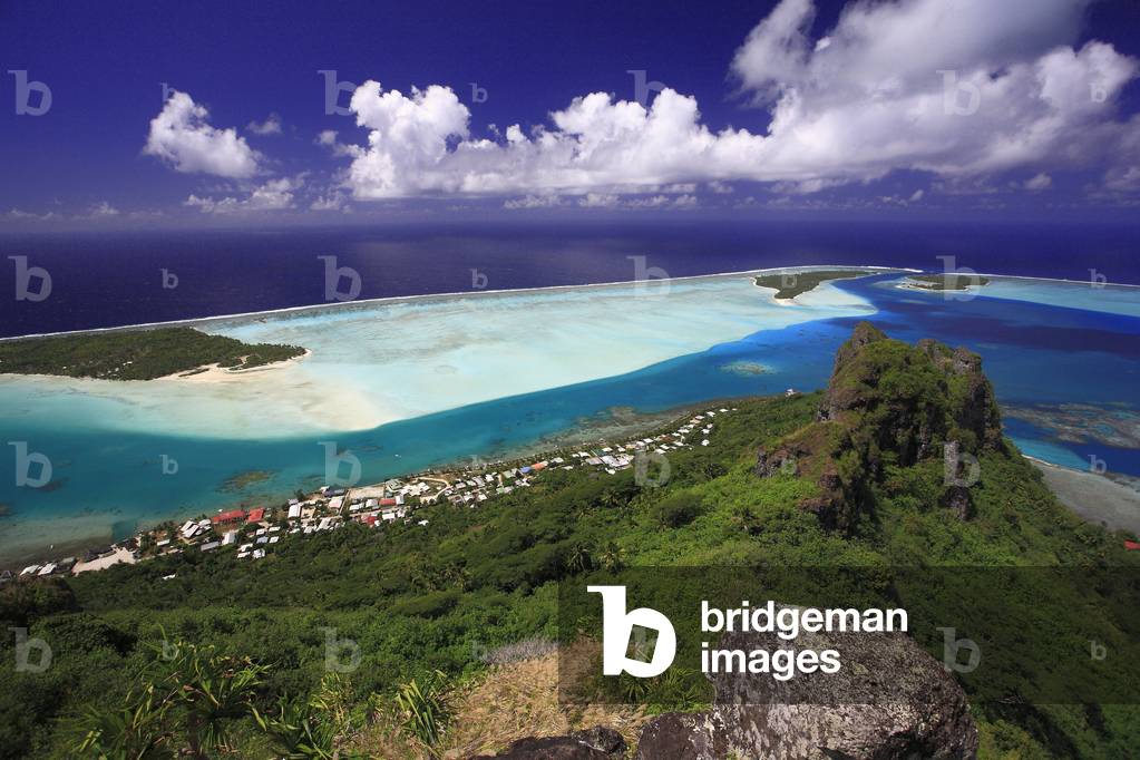 Maupiti Lagoon/Wind Islands/Societe Archipelago/French Polynesia.