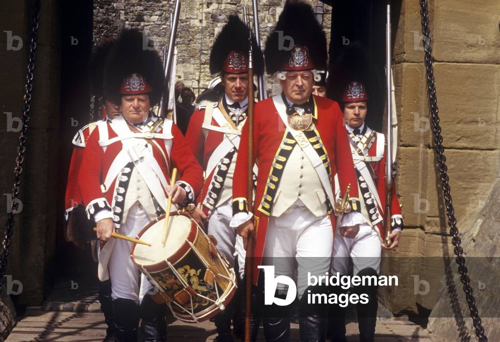 Infantrymen of the Coldstream Regiment of Foot Guards in 1776, part of a historical re-enactment (photo)