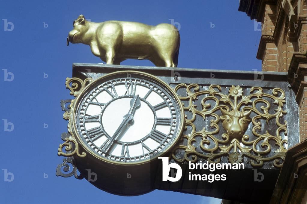 High Street clock (photo)