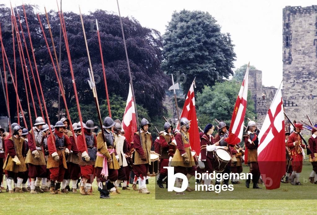 English Civil War Pikemen, 17th century, Ashby de la Zouch Castle, Leicestershire, re-enactment