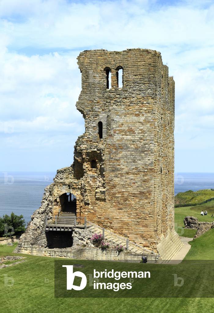 Scarborough Castle, The Norman Keep, Yorkshire (photo)
