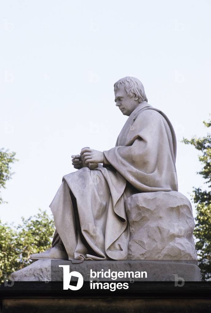 Sir Walter Scott Statue (photo)