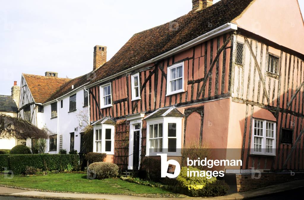 Pretty colour washed timbered houses (photo)