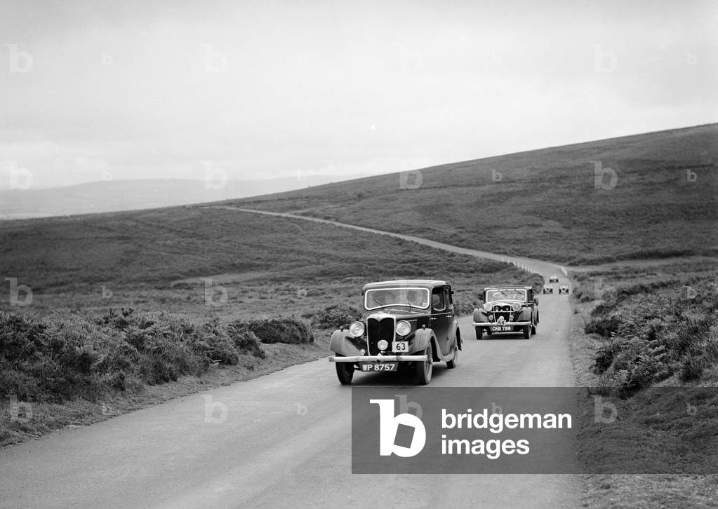 LA Forty's Riley Falcon ahead of J Boardman's Riley Kestrel at the MCC Torquay Rally, July 1937 (photo)