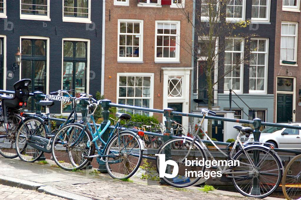 Bikes on Lijnbaansbrug Bridge, Amsterdam, The Netherlands (photo)