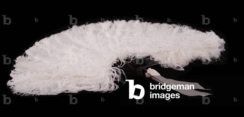 White ostrich feather fan, c.1880-85 (ostrich feathers, tortoiseshell, mother of pearl & silk ribbon)