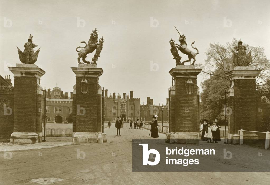 Trophy Gate, Hampton Court Palace (b/w photo)