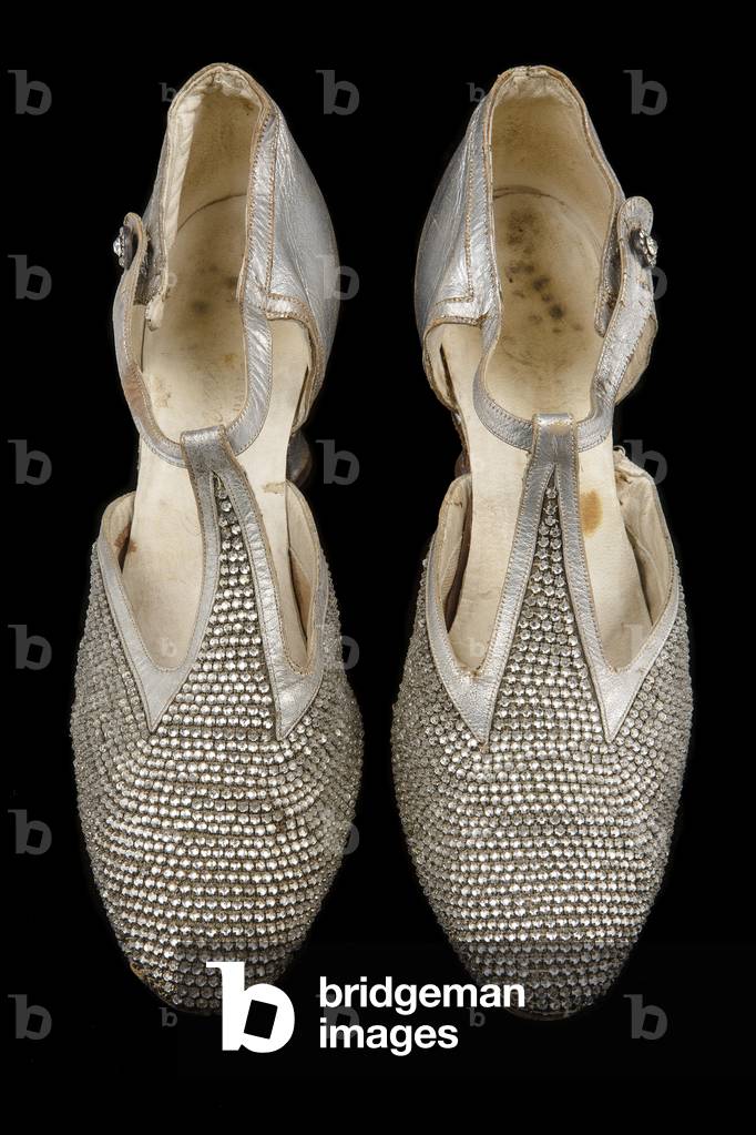 Lady's court shoes, 1927 (kid leather & paste beads) (see also 2624996-7)