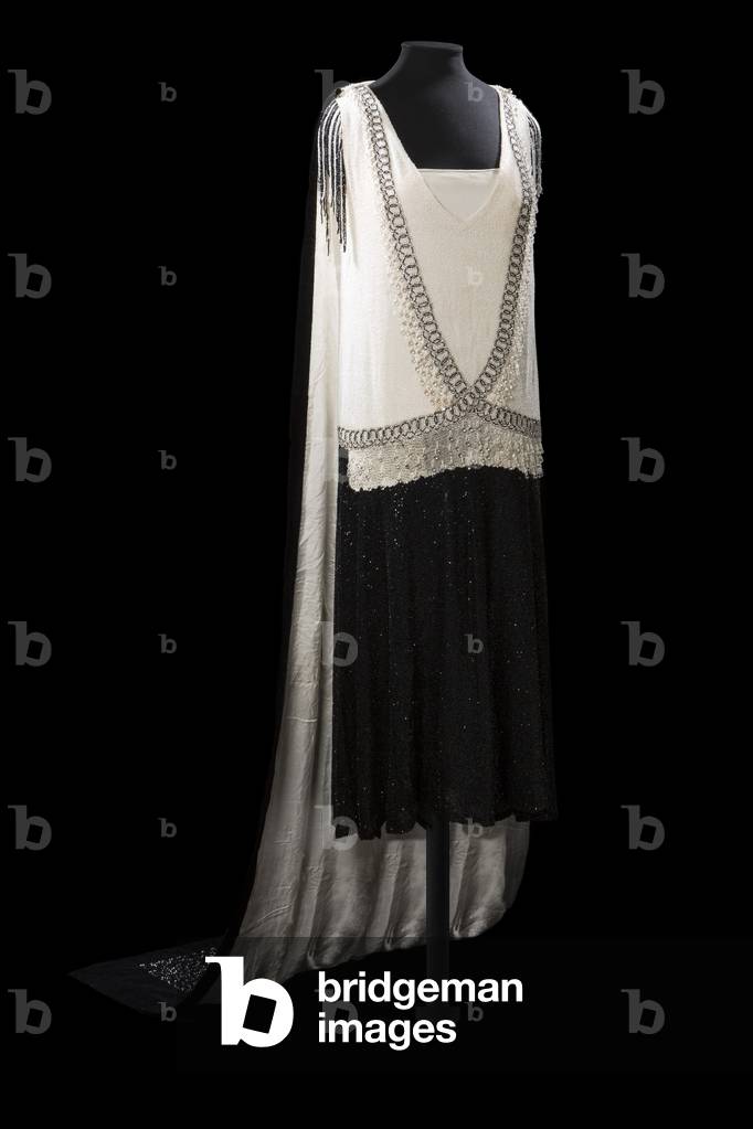Reville court dress and train, 1928