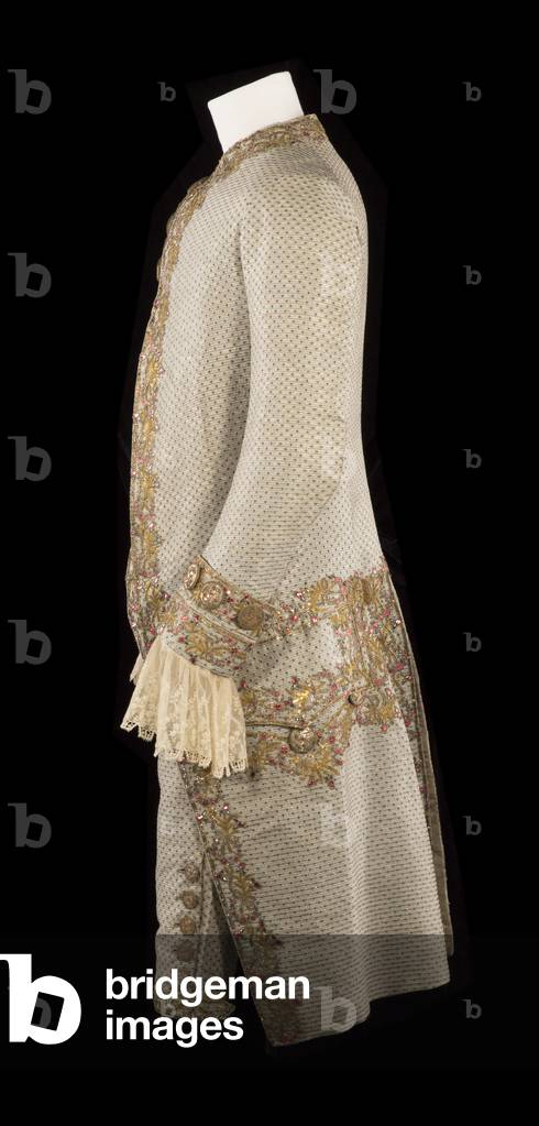 Gentleman's court suit, c.1780 (ivory silk brocaded with silver metallic thread)