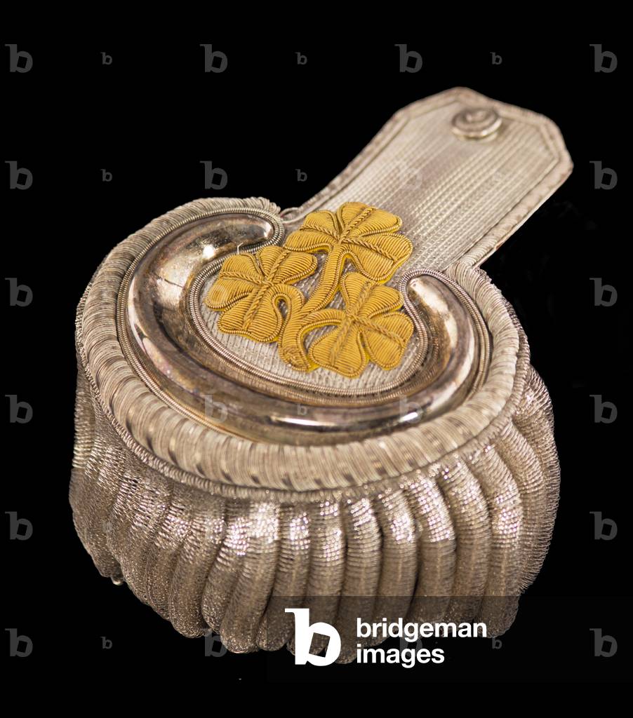 Silver epaulette from the full dress uniform of the Deputy Lieutenant of Counties, Ireland, c.1901-10 (metal & fabric)