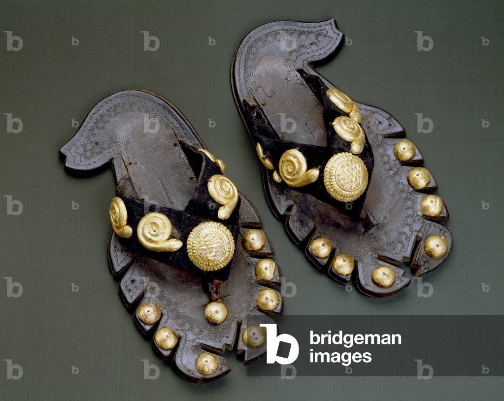 Sandals, c. 1900 (leather, wood, gold leaf, cloth)