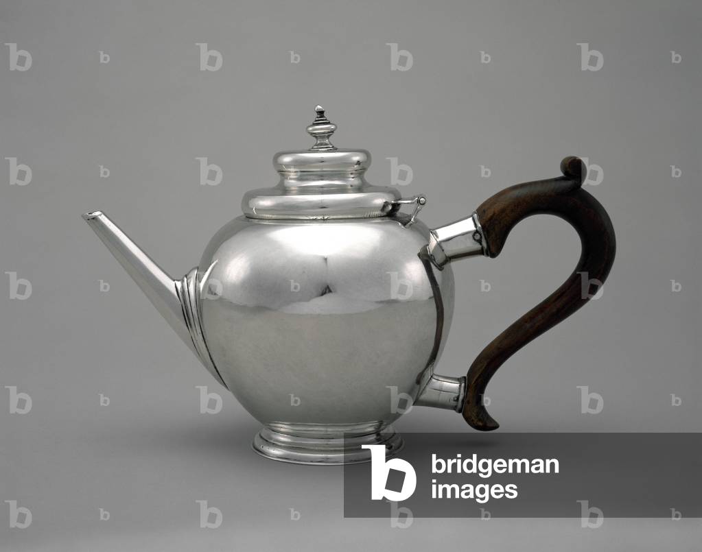 Teapot, 1728-1748 (silver)
