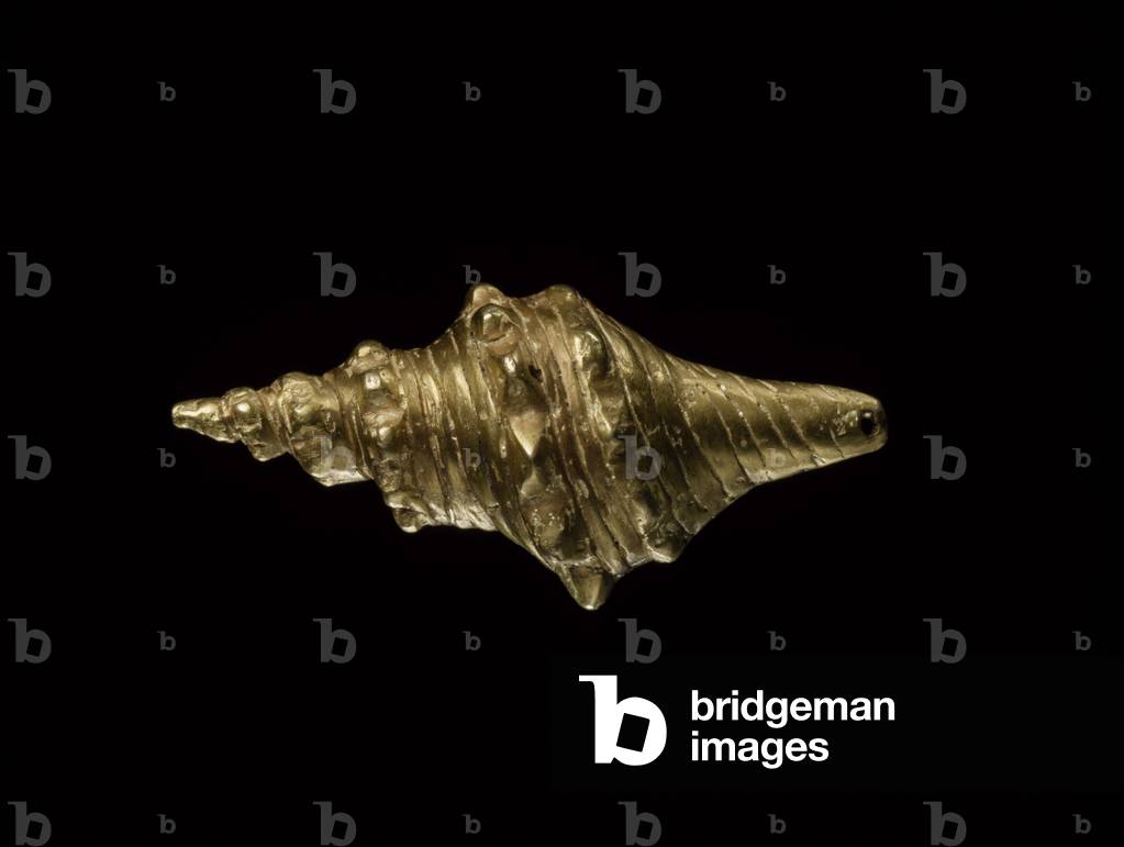 Shell ornament, 1000 BC-1600 AD (gold)