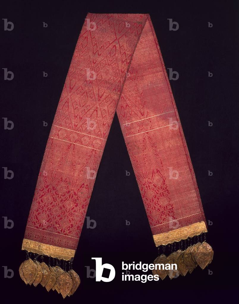 Ceremonial Shoulder Cloth (Salendang), c. 1900 (silk, gold and silver thread, and gold)