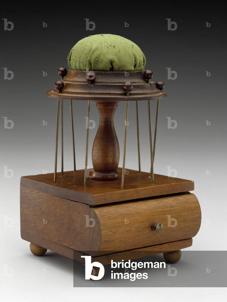 Thread Caddy, 1820-70 (mahogany)